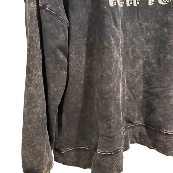 WILD FABLE Manhattan New York Oversized Sweatshirt Black StoneWash Bling Size XL - Picture 5 of 12